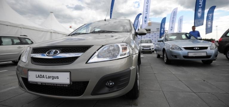 Продажи автомобилей LADA в Казахстане сократились на 86%