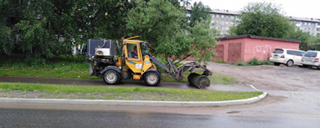 В Иркутске усилили работу коммунальных служб по уборке города