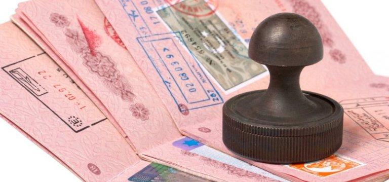 Болгария втрое снизит стоимость визы для россиян
