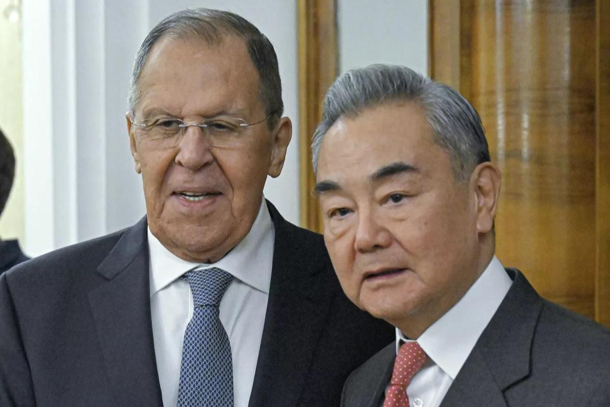 Ван И: Китай за мирное урегулирование на Украине