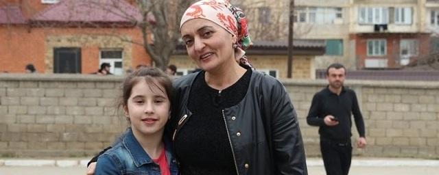Школьница из Дагестана станет героиней шоу «Пусть говорят»