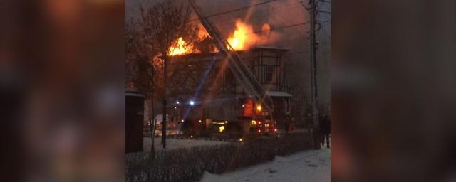 В Ольгино произошел крупный пожар в ресторане