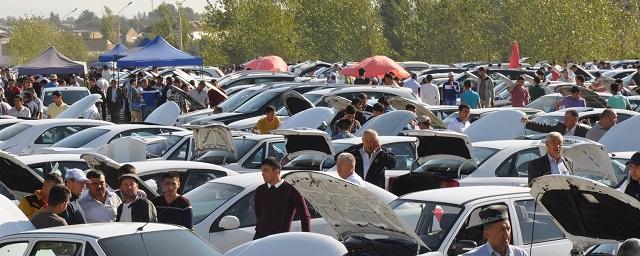 Депутат из Узбекистана сообщил о необоснованных ценах на автомобили