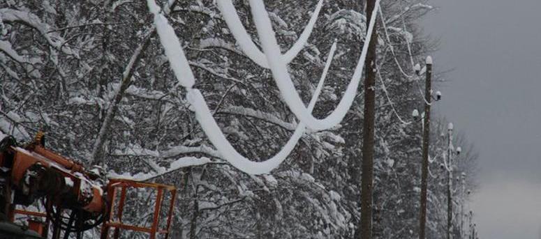 Около 22 тысяч жителей Кубани остались без света из-за снегопада