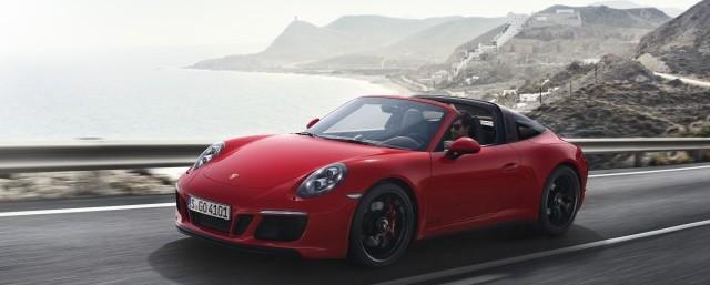 В России начали принимать заказы на новые Porsche 911 GTS