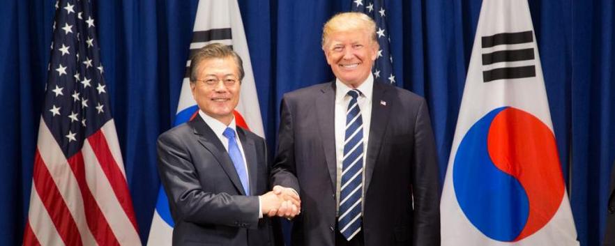 Главы США и Южной Кореи подписали новое соглашение о свободной торговле