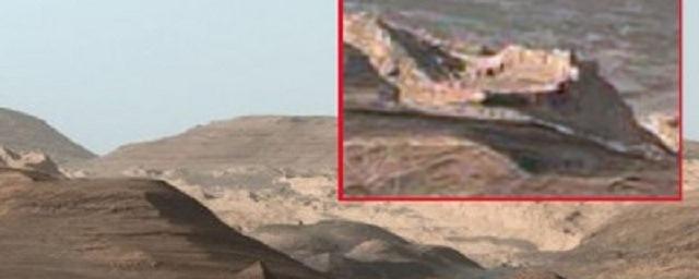 Уфологи заявили о существовании на Марсе руин древнего города
