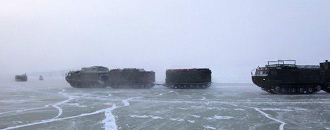 Опубликовано видео испытаний российской военной техники в Арктике