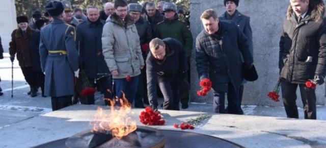 Жители Новосибирска почтили память воевавших за границей солдат