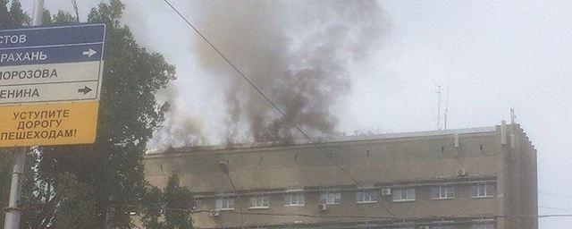 В Ставрополе тушили возгорание в торгово-офисном центре