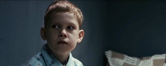 Житель Перми снимает 8-летнего сына в фильмах ужасов