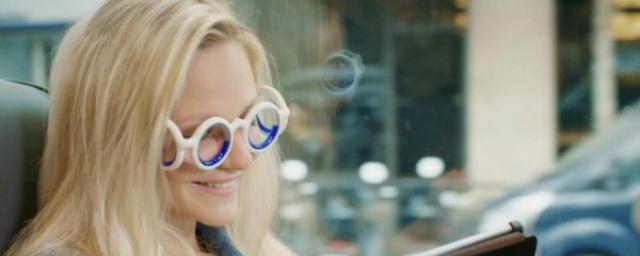 Компания Citroen изобрела очки против укачивания