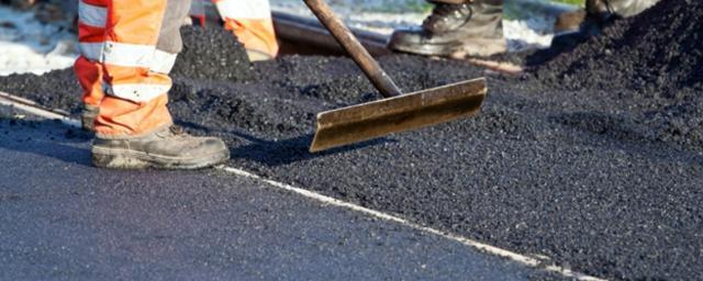 В Ижевске приостановили заключение контрактов на дорожный ремонт