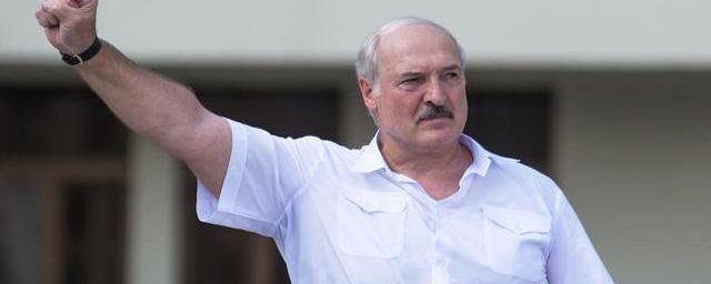 Лукашенко в субботу посетит учения в Гродненской области