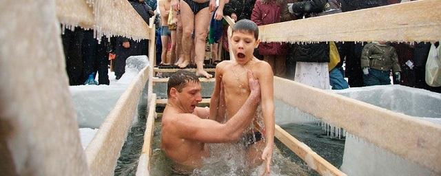 Эксперты: Купание в Крещение принесет вред незакаленному организму