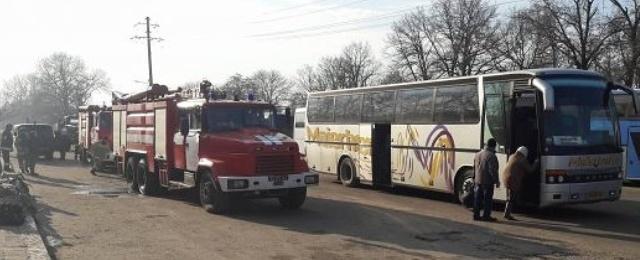 В районе горящего склада под Харьковом эвакуировали 20 тысяч человек