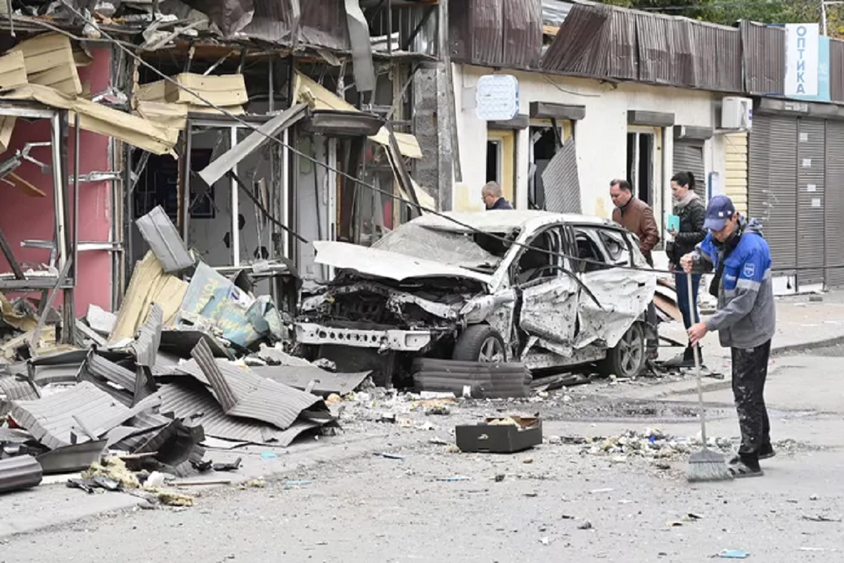 В Батайске в результате атаки дронов повреждения получила 131 квартира