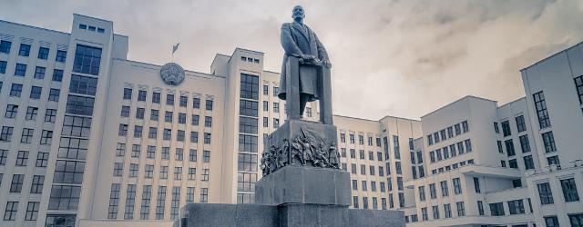 Результативность белорусских протестов связали со сносом памятников Ленину
