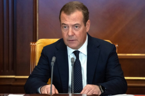 Медведев бурно отреагировал на призыв президента Латвии Ринкевича разрушить Россию