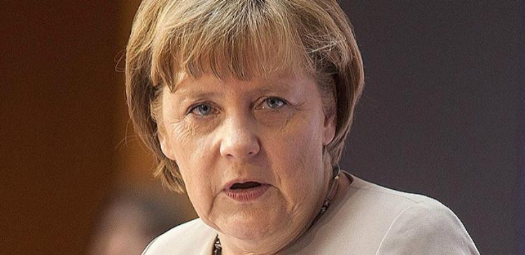 Меркель сравнила Крым с Германией