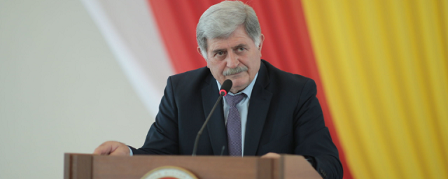 Глава правительства Южной Осетии подал в отставку на фоне протестов