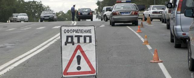 В Пятигорске на развязке не разъехались иномарка и маршрутка