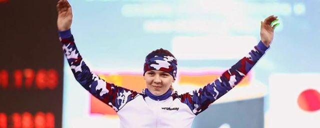 Конькобежка Качанова завоевала золото на этапе юниорского Кубка мира