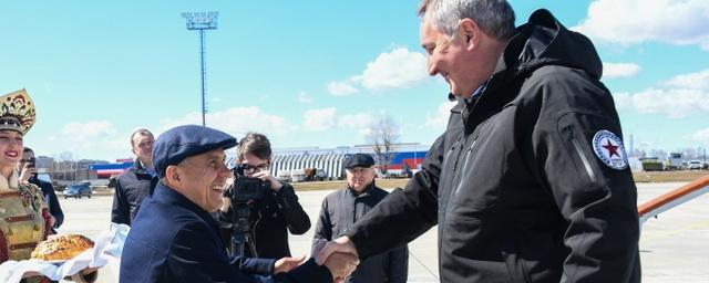 Дмитрия Рогозина встретили в Казани тепло и торжественно