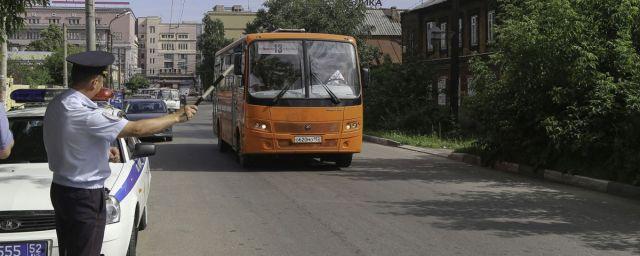 Александр Голофастов: Водителей и собственников нелегальных маршруток будем штрафовать, а автобусы отправятся на штрафстоянку