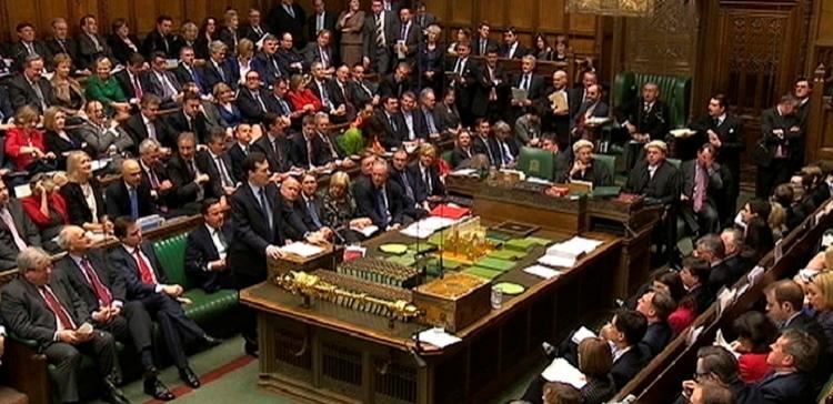 Великобритания обсудит вопрос об участии страны в операции в Сирии 