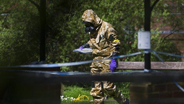 Полиция Британии ищет двух причастных к отравлению Скрипалей