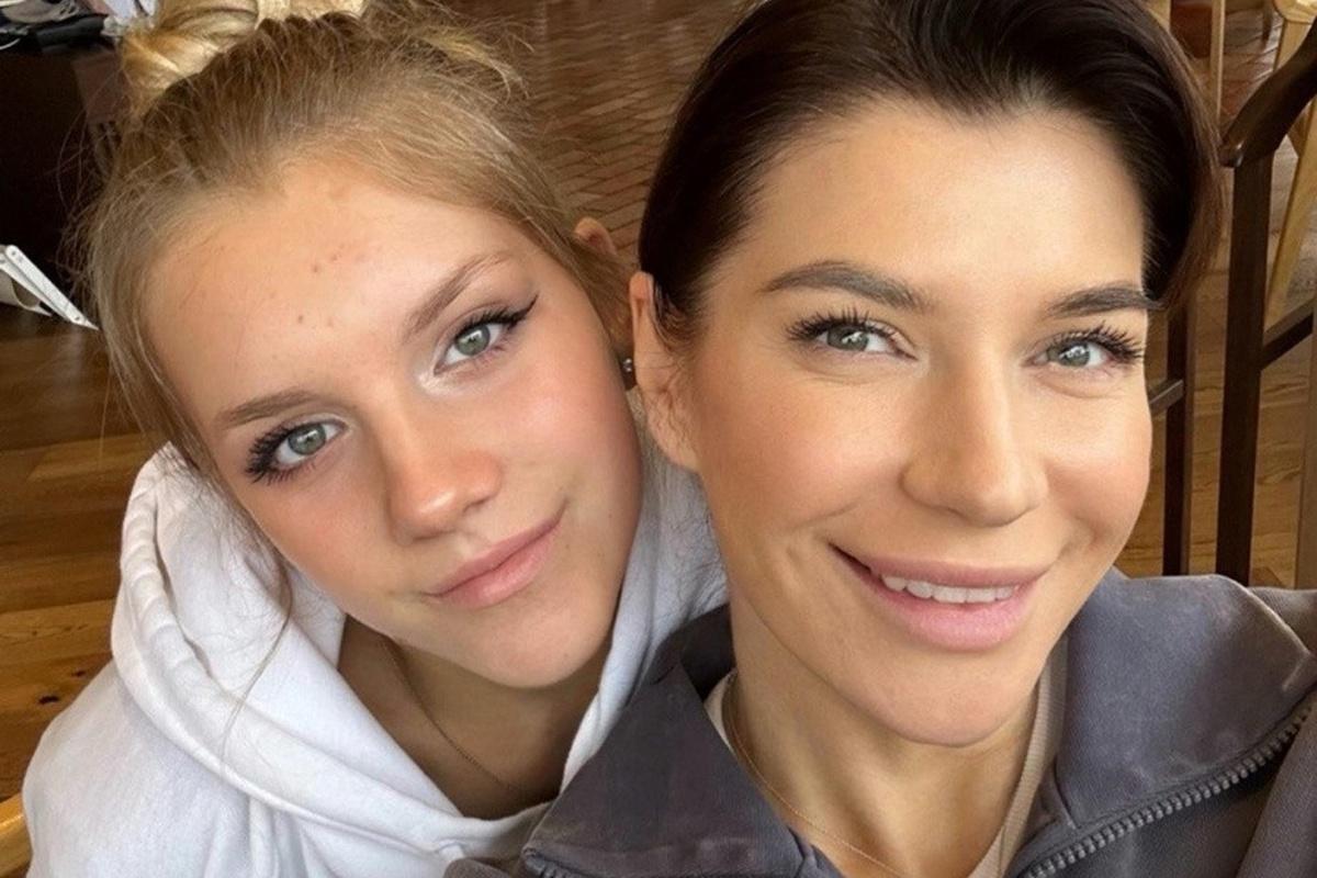 Актриса Екатерина Волкова показала подросшую дочь