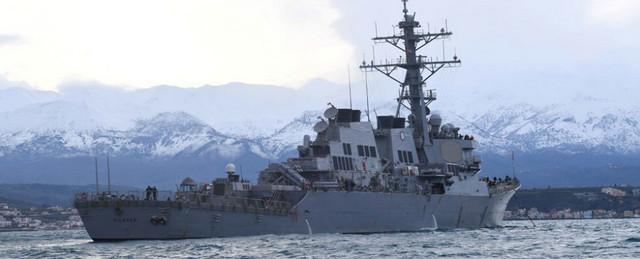 Корабли ВМФ России сопровождают американские эсминцы в Балтийском море