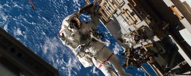 Члены экипажа МКС внепланово выйдут в открытый космос