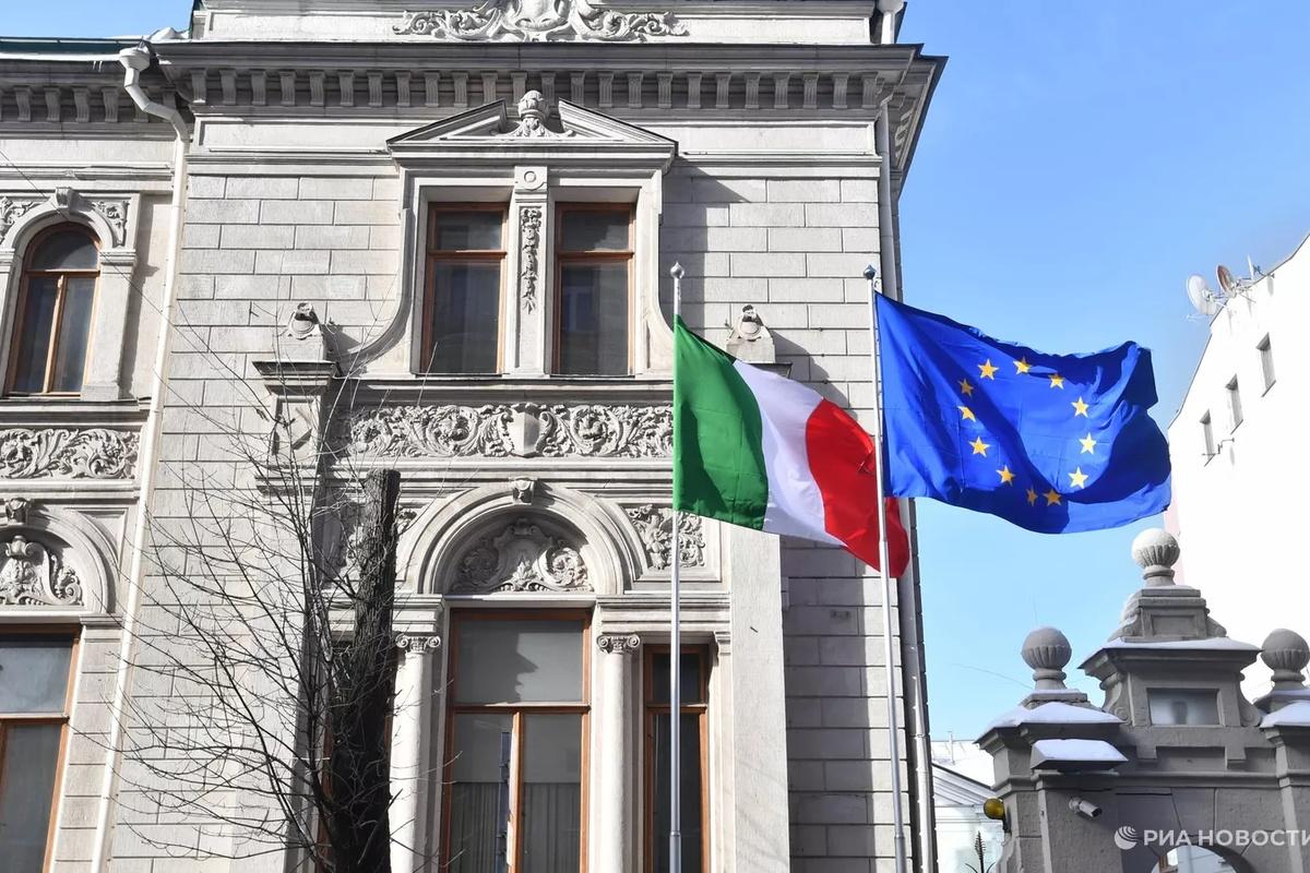 СМИ узнали об изменении позиции Италии по покупке оружия для Украины