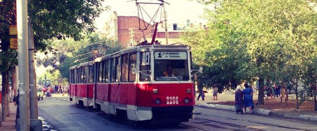 В Саратове на двух маршрутах трамваев прервано движение
