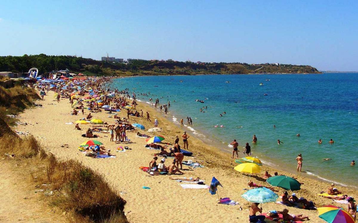 Власти Севастополя планируют к первому июня открыть 50% пляжей