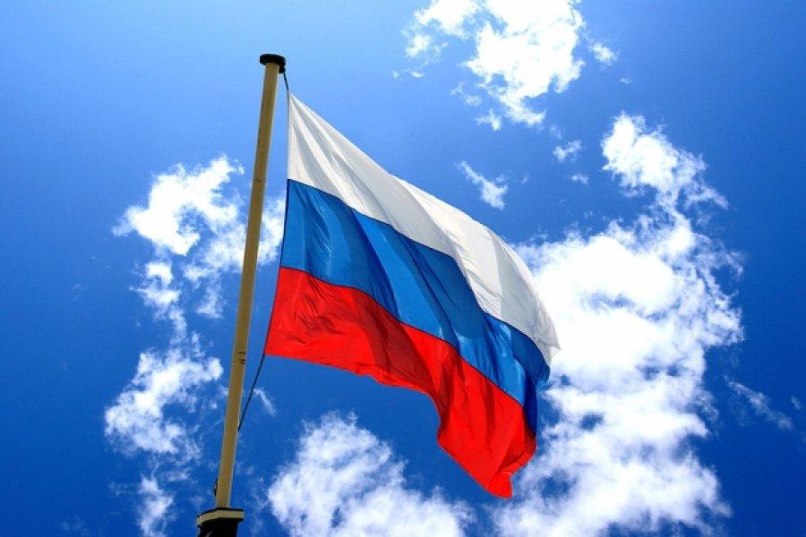 В Севастополе неизвестный пытался сжечь флаг России