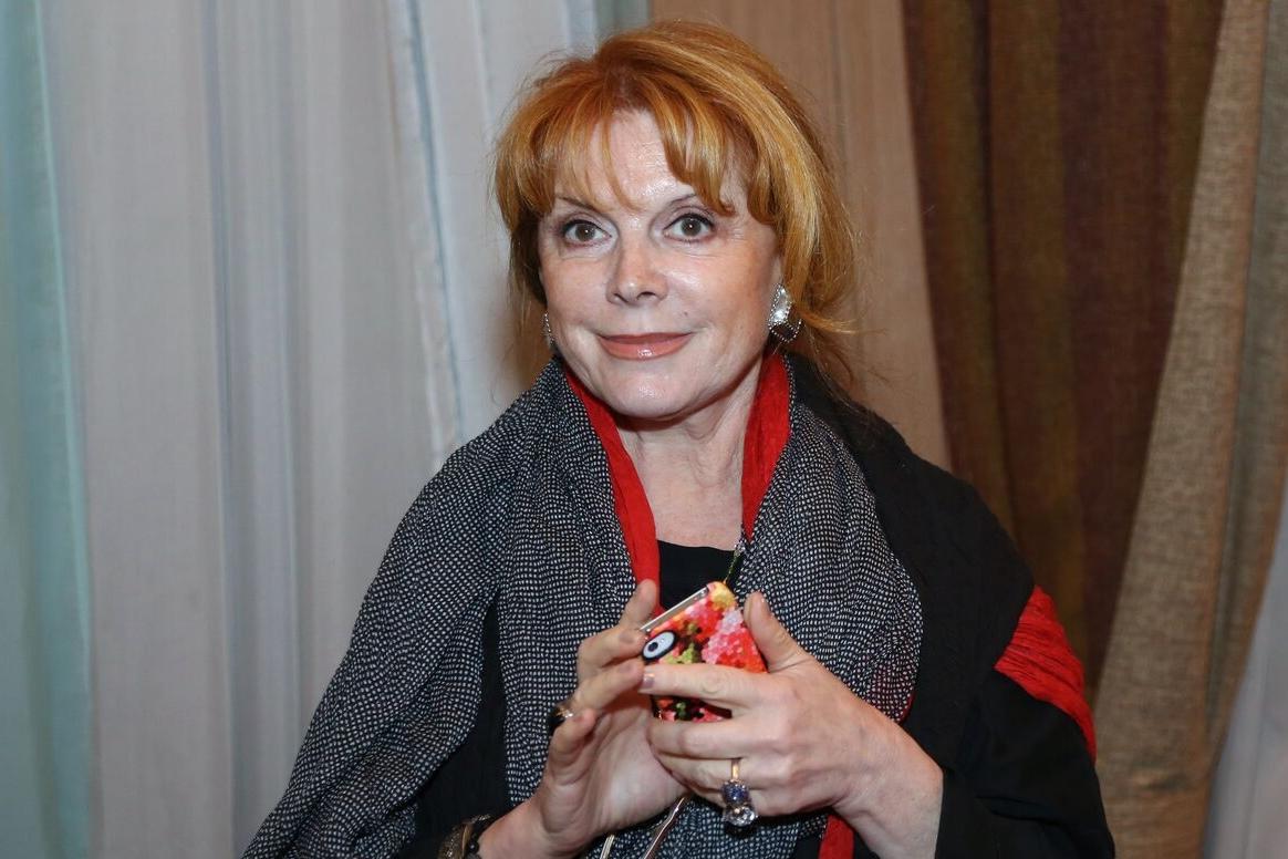 Куда пропала Клара Новикова? История, которую звезда «Аншлага» скрывала 30 лет