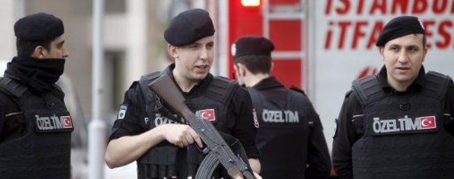 СМИ: Теракт в центре Анкары совершили мужчина и женщина