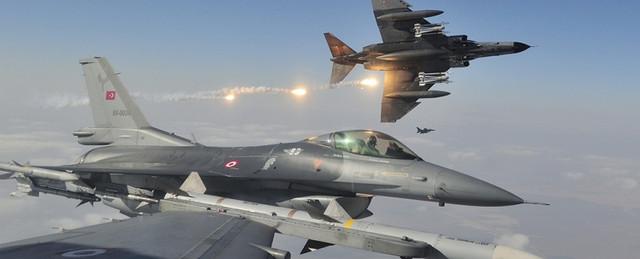 Турецкие военные уничтожили на севере Сирии 65 боевиков