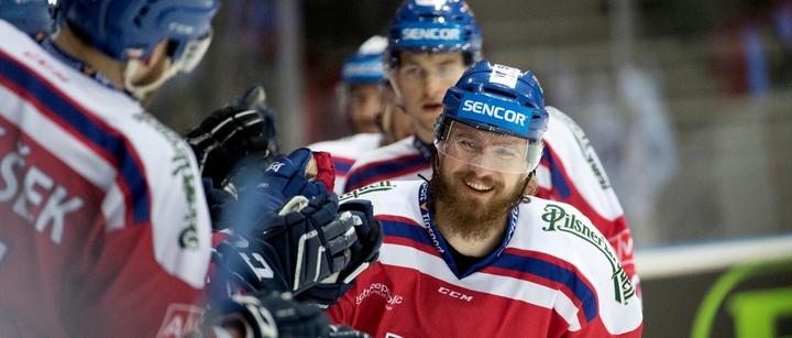 Сборная Чехии по хоккею разгромила финнов в матче Евротура