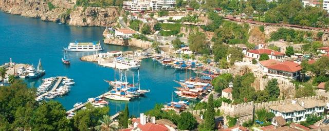 Поток туристов из России в турецкую Анталью в мае станет рекордным