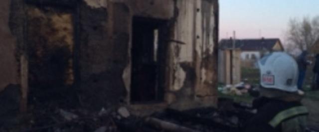 В Новосибирской области при пожаре в частном доме погибли пять человек