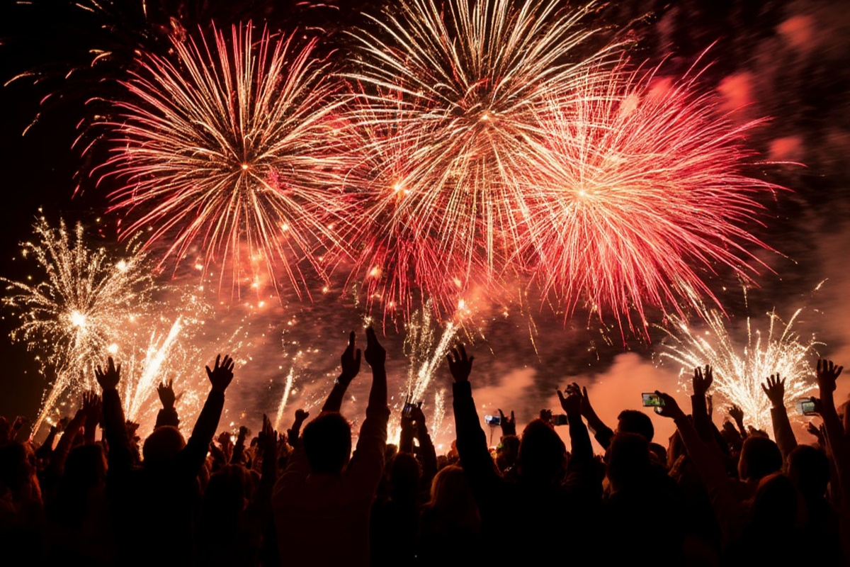 Выходные в честь Нового года станут самыми длинными за 12 лет