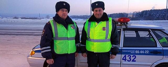 В Томской области сотрудники полиции спасли дальнобойщика