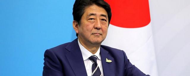 Премьер Японии обвинил органы местной власти в саботаже набора в армию