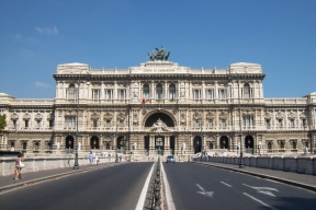 Верховный суд Италии легализовал фашистское приветствие в отдельных случаях