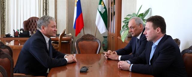 Кокорин и Магомедов обсудили реализацию национальной политики