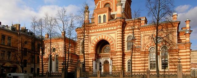 В синагоге Петербурга установили раздающий благословения автомат
